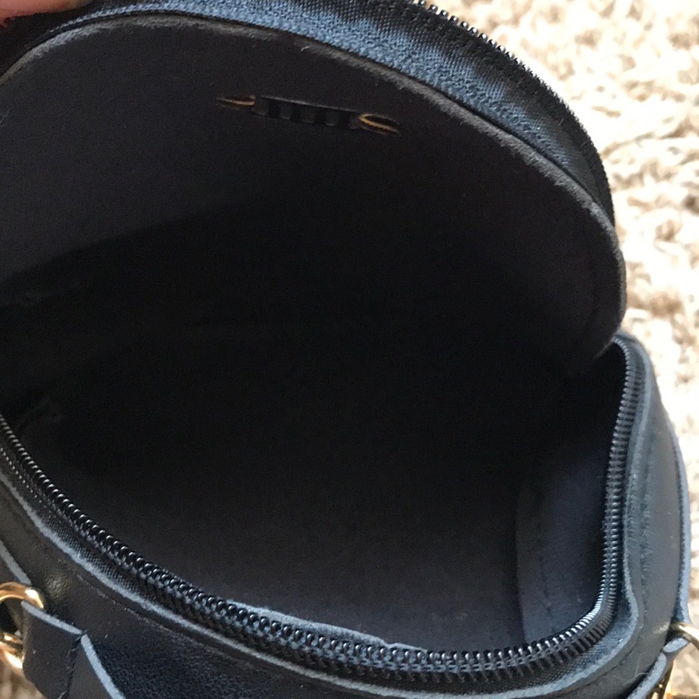 🖤Black Mini-Backpack🖤 - Picture 3 of 5